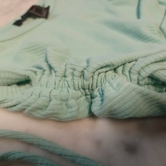 Forever 21 Junior Women's Mid-Drift Tank SZ Large Light Green - Picture 4 of 4